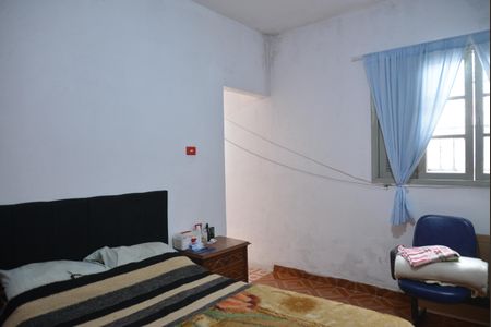 Casa à venda com 212m², 3 quartos e 2 vagasQuarto 3