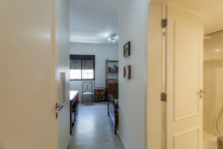 Apartamento à venda com 200m², 3 quartos e 3 vagas Apartamento à venda com 200m², 3 quartos e 3 vagasSuíte 1