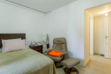Apartamento à venda com 200m², 3 quartos e 3 vagas Apartamento à venda com 200m², 3 quartos e 3 vagasSuíte 3