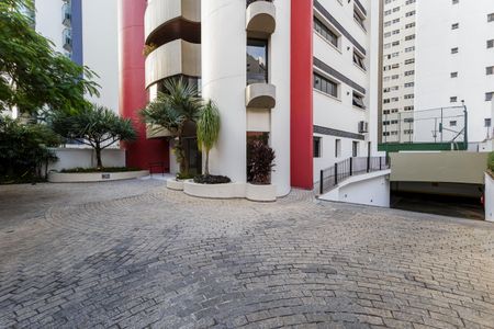 Apartamento à venda com 200m², 3 quartos e 3 vagas Apartamento à venda com 200m², 3 quartos e 3 vagasFachada