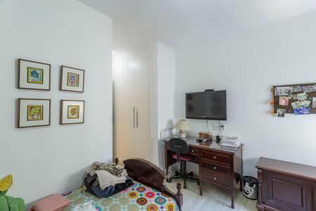 Apartamento à venda com 200m², 3 quartos e 3 vagas Apartamento à venda com 200m², 3 quartos e 3 vagasSuíte 1