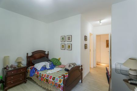 Apartamento à venda com 200m², 3 quartos e 3 vagas Apartamento à venda com 200m², 3 quartos e 3 vagasSuíte 1