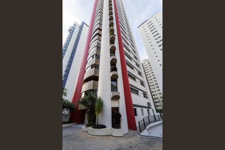 Apartamento à venda com 200m², 3 quartos e 3 vagas Apartamento à venda com 200m², 3 quartos e 3 vagasFachada