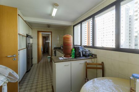 Apartamento à venda com 200m², 3 quartos e 3 vagas Apartamento à venda com 200m², 3 quartos e 3 vagasCozinha