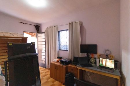 Casa à venda com 256m², 4 quartos e 4 vagas Casa à venda com 256m², 4 quartos e 4 vagasSuíte 02