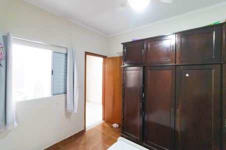 Casa à venda com 256m², 4 quartos e 4 vagas Casa à venda com 256m², 4 quartos e 4 vagasQuarto 01
