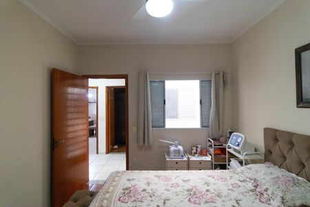 Casa à venda com 256m², 4 quartos e 4 vagas Casa à venda com 256m², 4 quartos e 4 vagasSuíte 01