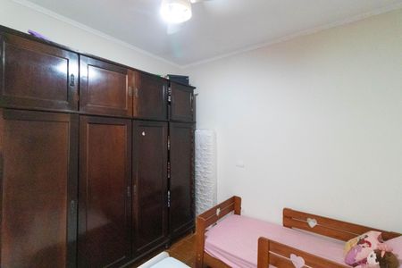 Casa à venda com 256m², 4 quartos e 4 vagas Casa à venda com 256m², 4 quartos e 4 vagasQuarto 01