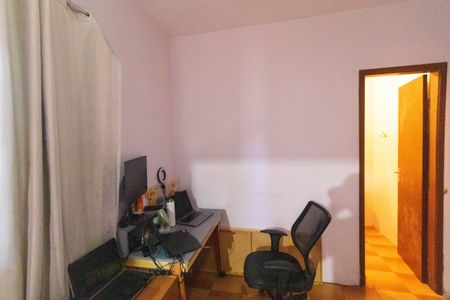 Casa à venda com 256m², 4 quartos e 4 vagas Casa à venda com 256m², 4 quartos e 4 vagasSuíte 02