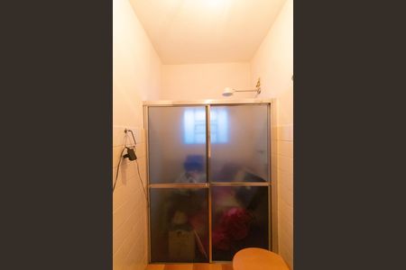 Casa à venda com 256m², 4 quartos e 4 vagas Casa à venda com 256m², 4 quartos e 4 vagasBanheiro da Suíte 02