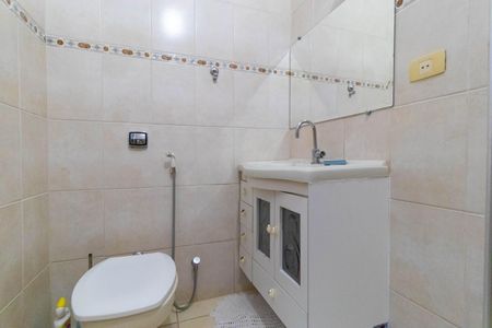 Casa à venda com 256m², 4 quartos e 4 vagas Casa à venda com 256m², 4 quartos e 4 vagasBanheiro da Suíte 01