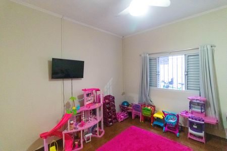 Casa à venda com 256m², 4 quartos e 4 vagas Casa à venda com 256m², 4 quartos e 4 vagasQuarto 02