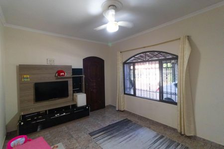 Casa à venda com 256m², 4 quartos e 4 vagas Casa à venda com 256m², 4 quartos e 4 vagasSalas