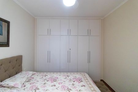 Casa à venda com 256m², 4 quartos e 4 vagas Casa à venda com 256m², 4 quartos e 4 vagasSuíte 01