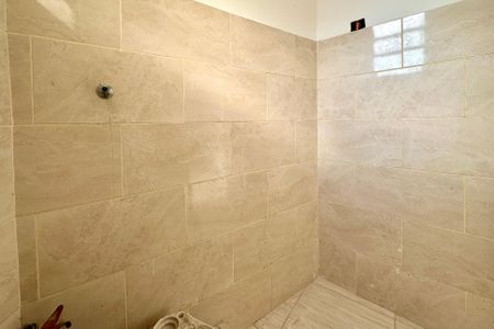 Apartamento à venda com 170m², 3 quartos e sem vaga Apartamento à venda com 170m², 3 quartos e sem vagaBanheiro