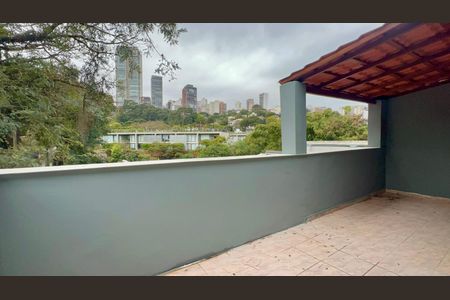 Casa para alugar com 85m², 2 quartos e sem vaga Casa para alugar com 85m², 2 quartos e sem vagaVaranda