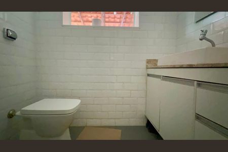 Casa para alugar com 85m², 2 quartos e sem vaga Casa para alugar com 85m², 2 quartos e sem vagaBanheiro