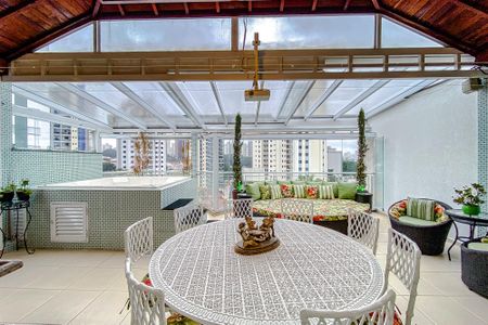 Casa à venda com 252m², 3 quartos e 5 vagasVaranda