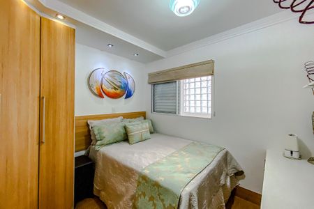 Casa à venda com 252m², 3 quartos e 5 vagasQuarto 2