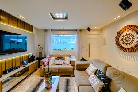 Casa à venda com 252m², 3 quartos e 5 vagasSala