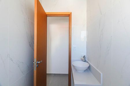 Apartamento à venda com 56m², 2 quartos e sem vaga Apartamento à venda com 56m², 2 quartos e sem vagaBanheiro