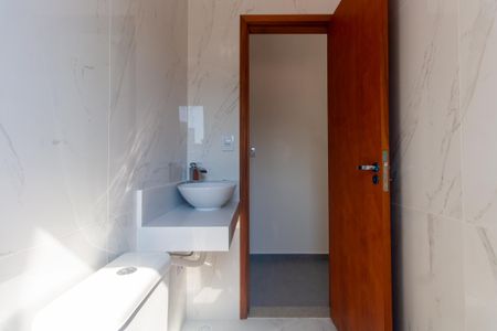 Apartamento à venda com 52m², 2 quartos e sem vaga Apartamento à venda com 52m², 2 quartos e sem vagaBanheiro