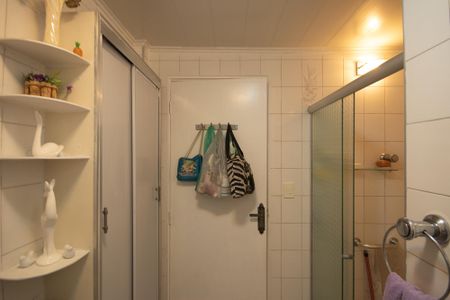 Apartamento à venda com 82m², 3 quartos e sem vagaBanheiro