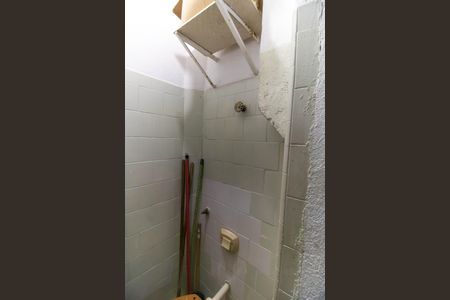 Apartamento à venda com 47m², 1 quarto e sem vaga Apartamento à venda com 47m², 1 quarto e sem vagaBanheiro de serviço