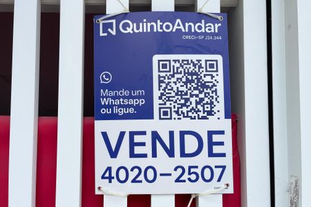 Casa à venda com 180m², 3 quartos e 2 vagas Casa à venda com 180m², 3 quartos e 2 vagasPlaquinha