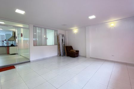 Casa à venda com 180m², 3 quartos e 2 vagas Casa à venda com 180m², 3 quartos e 2 vagasGaragem