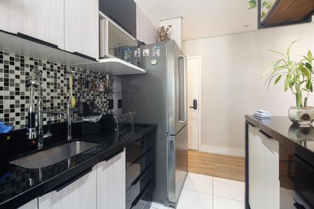 Apartamento à venda com 55m², 2 quartos e 1 vaga Apartamento à venda com 55m², 2 quartos e 1 vagaCozinha