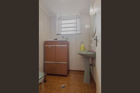 Casa à venda com 350m², 3 quartos e 8 vagasLavabo