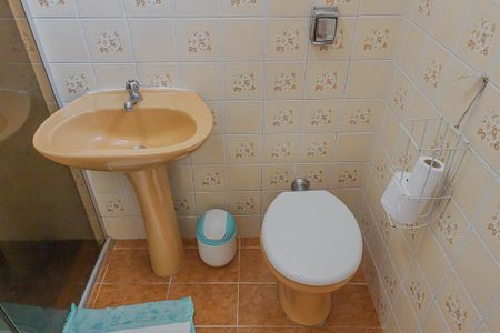 Casa à venda com 350m², 3 quartos e 8 vagasÁrea de Serviço - Banheiro