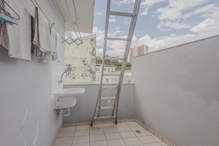 Casa à venda com 350m², 3 quartos e 8 vagasTerraço
