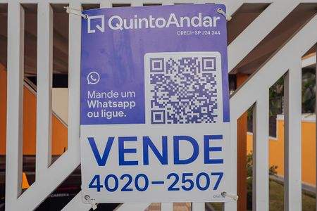 Casa à venda com 350m², 3 quartos e 8 vagasPlaquinha