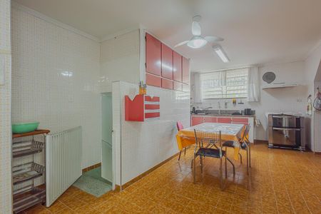 Casa à venda com 350m², 3 quartos e 8 vagasCozinha