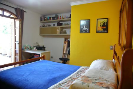 Casa à venda com 225m², 3 quartos e 2 vagasQuarto 2