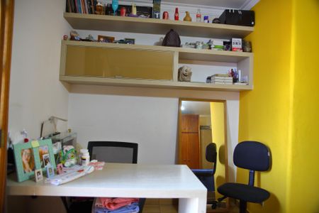 Casa à venda com 225m², 3 quartos e 2 vagasQuarto 2