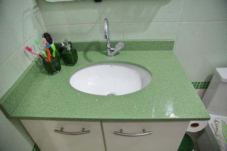 Casa à venda com 225m², 3 quartos e 2 vagasBanheiro Social