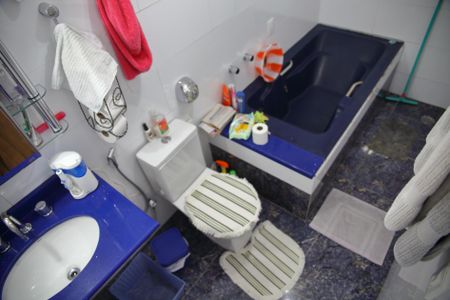 Casa à venda com 225m², 3 quartos e 2 vagasBanheiro da Suíte