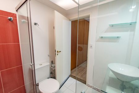 Apartamento à venda com 117m², 3 quartos e 1 vaga Apartamento à venda com 117m², 3 quartos e 1 vagaBanheiro da suíte