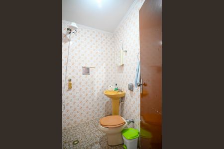 Casa à venda com 350m², 3 quartos e 3 vagas Casa à venda com 350m², 3 quartos e 3 vagasBanheiro de Serviço