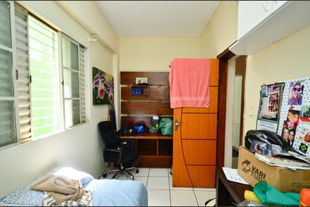 Casa à venda com 360m², 5 quartos e 2 vagas Casa à venda com 360m², 5 quartos e 2 vagasQuarto1