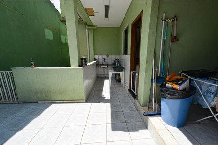 Casa à venda com 360m², 5 quartos e 2 vagas Casa à venda com 360m², 5 quartos e 2 vagasÁrea serviço