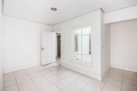 Casa à venda com 268m², 5 quartos e 3 vagas Casa à venda com 268m², 5 quartos e 3 vagasCozinha