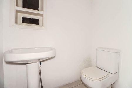 Casa à venda com 268m², 5 quartos e 3 vagas Casa à venda com 268m², 5 quartos e 3 vagasLavabo