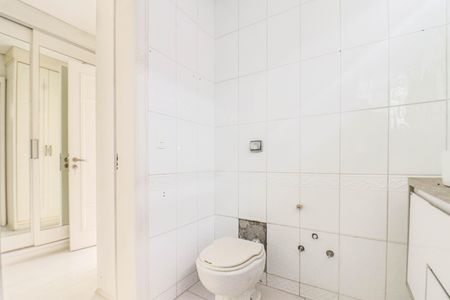 Casa à venda com 268m², 5 quartos e 3 vagas Casa à venda com 268m², 5 quartos e 3 vagasBanheiro da Suíte