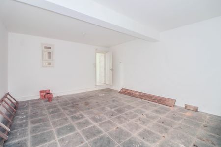 Casa à venda com 268m², 5 quartos e 3 vagas Casa à venda com 268m², 5 quartos e 3 vagasGaragem