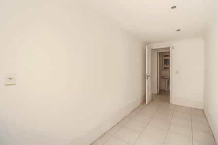 Casa à venda com 268m², 5 quartos e 3 vagas Casa à venda com 268m², 5 quartos e 3 vagasÁrea de Serviço