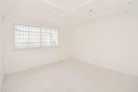 Casa à venda com 268m², 5 quartos e 3 vagas Casa à venda com 268m², 5 quartos e 3 vagasQuarto 4